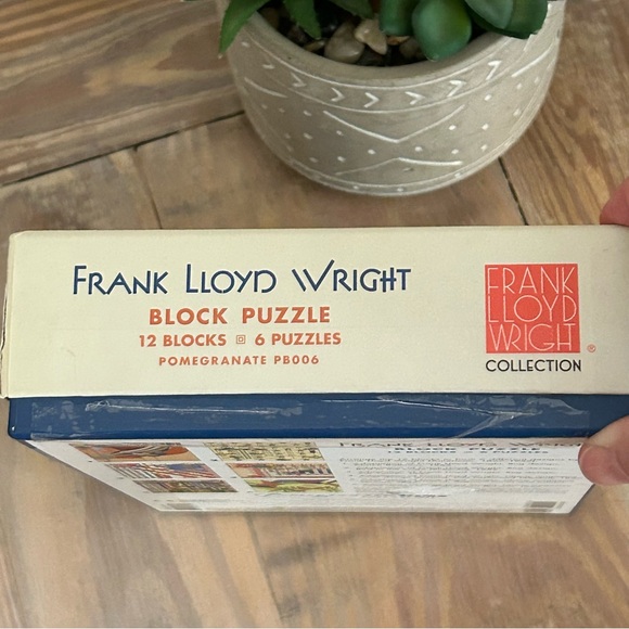Frank Lloyd Wright Block Puzzle - 6 Puzzles. - Picture 4 of 11